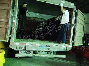 山西長治客戶又一批兩堵一注囊袋注漿封孔器+封孔管裝車走起！